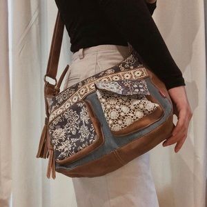 Adjustable Union Bay purse